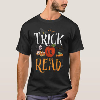 T-shirt Tricks Or Read Librarian Halloween Costume Book
