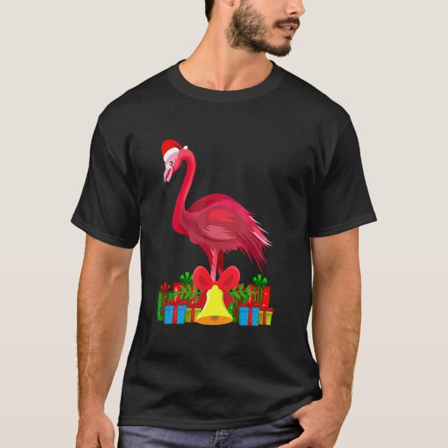 T-shirt Tropical Pink Flamingo Christmas with Decorations (Devant)
