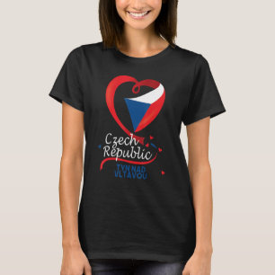 T-shirt Tyn Nad Vltavou République tchèque Cœur Drapeau Ar