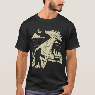 T-shirt UFO Bigfoot Sasquatch Lochness Monster Funny Belie