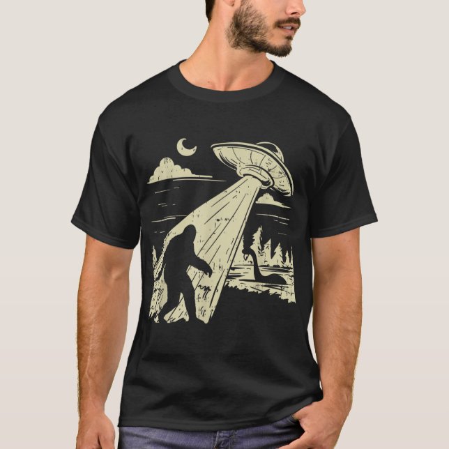 T-shirt UFO Bigfoot Sasquatch Lochness Monster Funny Belie (Devant)