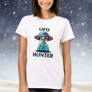 T-shirt UFO Hunter Ai Art avec UFO et Alien