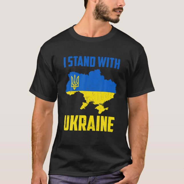 T-shirt Ukrainienne Love I stand With Ukraine Distressed U (Devant)