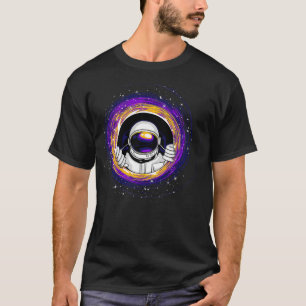 T-shirt Un Astronaut À La Vue D'Un Blackhole