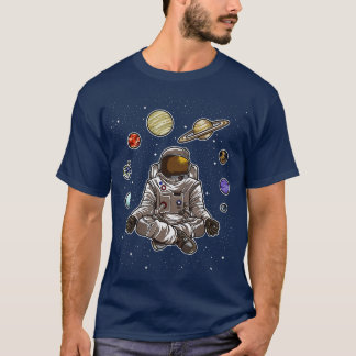 T-shirt Un Astronaute Du Yoga Médite Dans L'Espace Et sent
