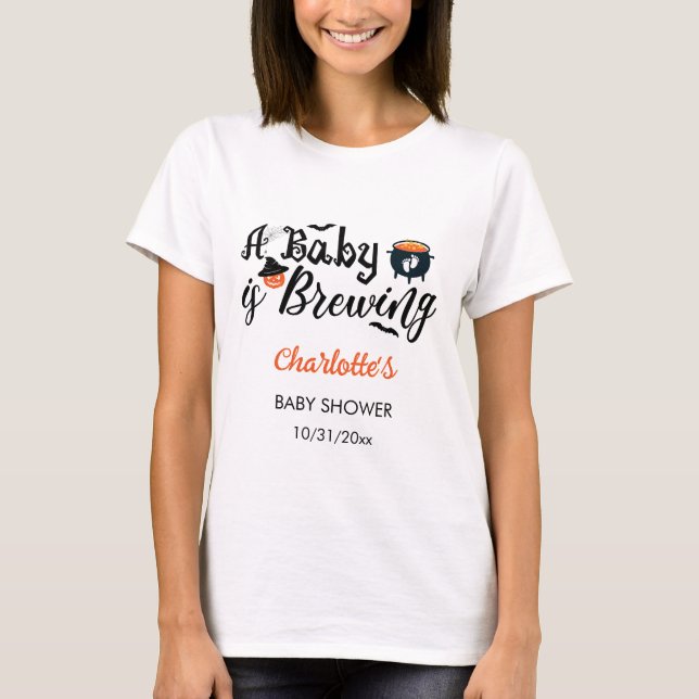 T-shirt Un bébé brasse un Baby shower d'Halloween personna (Devant)