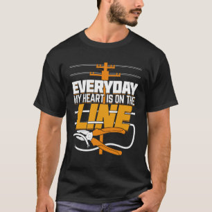 T-shirt Un cadeau pour la femme de Lineman, collaboratrice