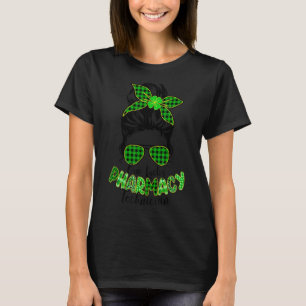T-shirt Un Chanceux Technicien En Pharmacie St Patrick S D