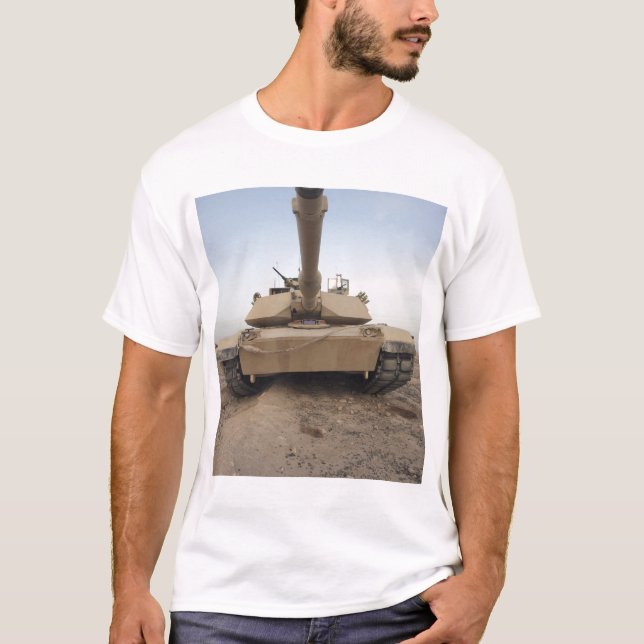 T-shirt Un char de combat principal M-1A1 (Devant)
