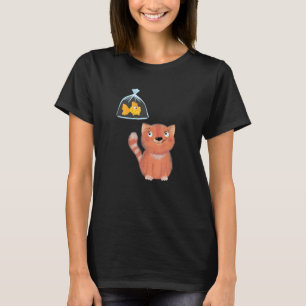 T-shirt Un chat orange mignon pensant à un poisson nageant