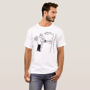 T-shirt Un chirurgien de l'arbre sur une échelle