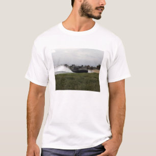 T-shirt Un coussin d'air de péniche débarque