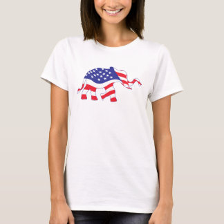 T-shirt Un éléphant fabriqué dans un drapeau américain