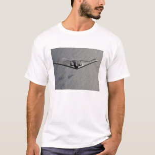 T-shirt Un esprit B-2 vole au-dessus de l'océan pacifique