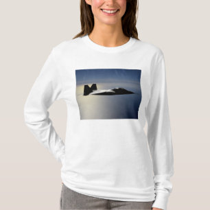 T-shirt Un F/A-22 Raptor pilote une mission de formation 2