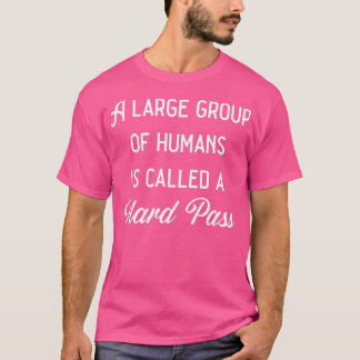 T-shirt Un Grand Groupe D'Humains Est Appelé Un Passage Du