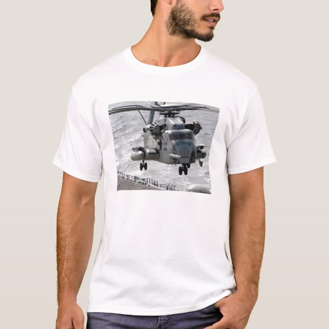 T-shirt Un hélicoptère CH-53E Super Stallion (Devant)