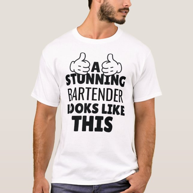 T-shirt Un Magnifique Barman Ressemble À Ce Drôle Présent (Devant)