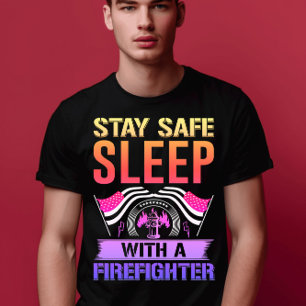 T-shirt Un message plein d'entrain d'un pompier sur un t-s