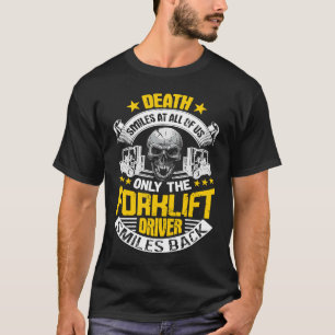 T-shirt Un Opérateur De Remise En Forque Sourit À Nous Tou
