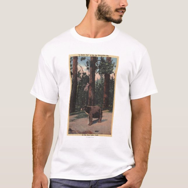 T-shirt Un ours Brown dans les bois (Devant)