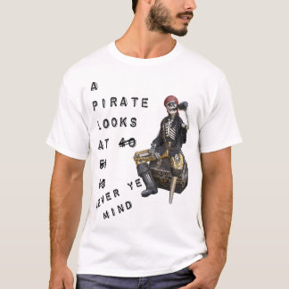 T-shirt Un Pirate Regarde