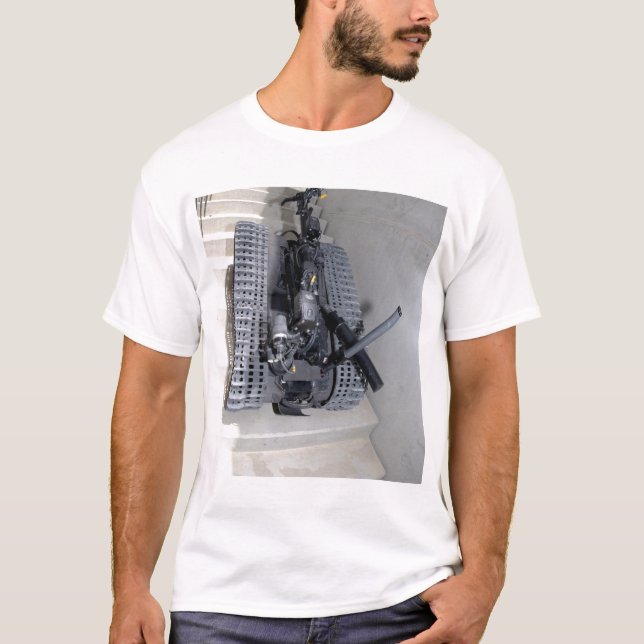 T-shirt Un robot Talon 3B escalade un vol de stai (Devant)