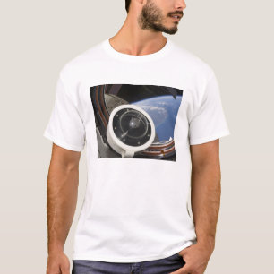 T-shirt Un rocher lunaire