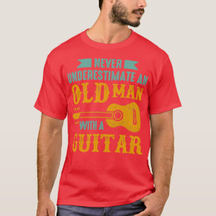 T-shirt Un vieil homme avec une guitare1