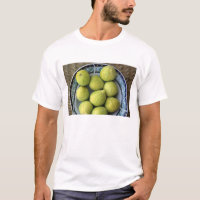 Une assiette de figues méditerranéennes fraîches