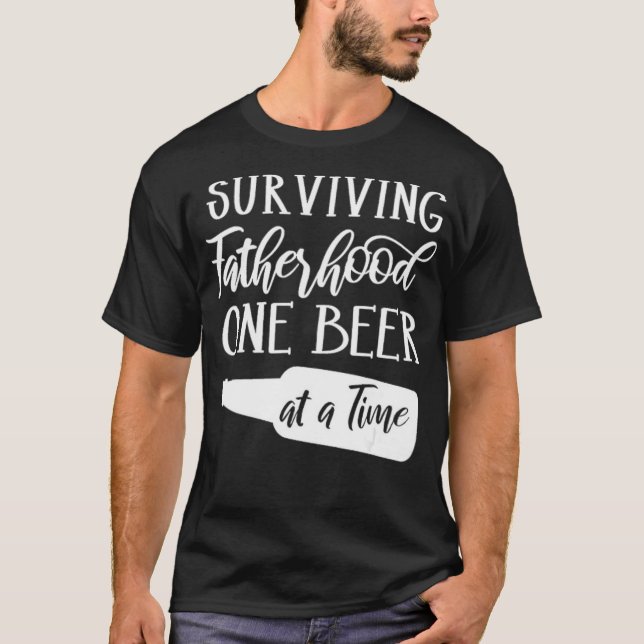T-shirt Une Bière À La Fois Drôle (Devant)