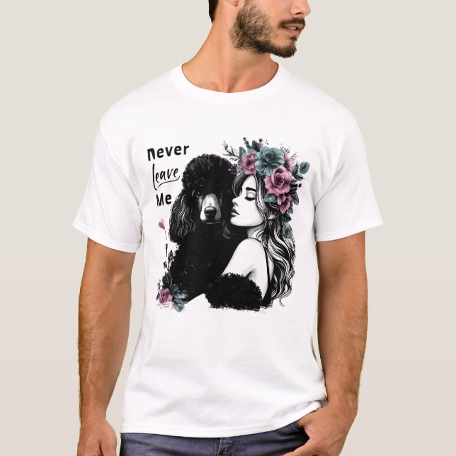 T-shirt Une Femme Qui Accroche Le Poodle Aux Fleurs (Devant)