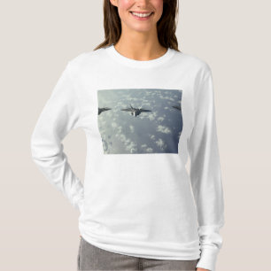 T-shirt Une formation de trois-bateau de F-22 Raptors