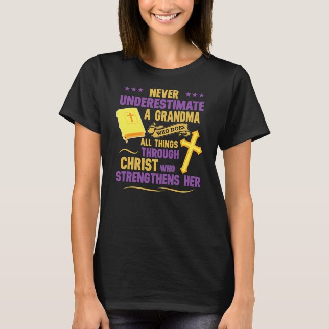T-shirt Une grand-mère qui aime la famille  (Devant)
