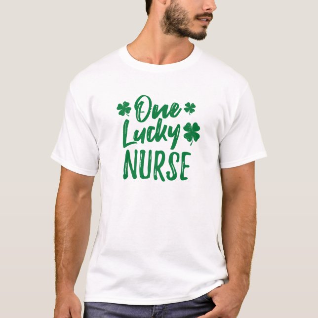 T-shirt Une infirmière chanceuse St. Patrick's Day Family  (Devant)