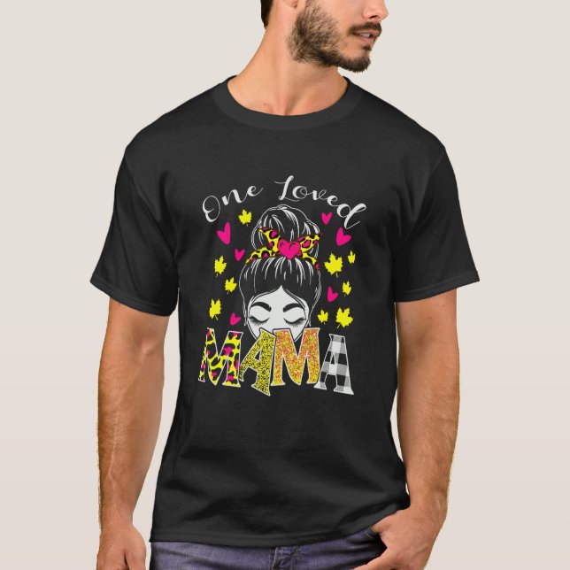 T-shirt Une Mama Love Leopard Plaid Messy Bun Cheveux Mère (Devant)