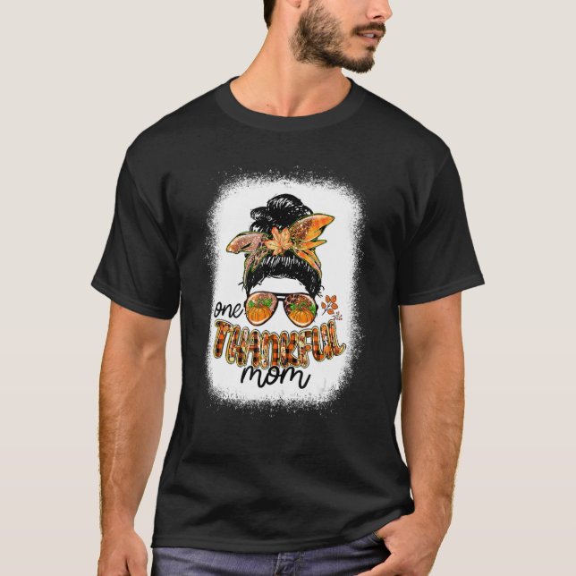 T-shirt Une maman Merci Messy Bun Automne Thanksgiving (Devant)