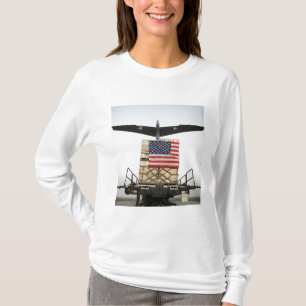T-shirt Une palette contenant le supplie humanitaire de