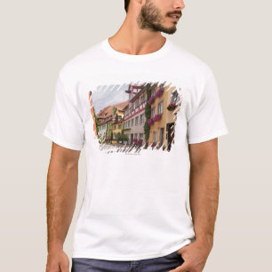 T-shirt Une ville médiévale exceptionnellement bien