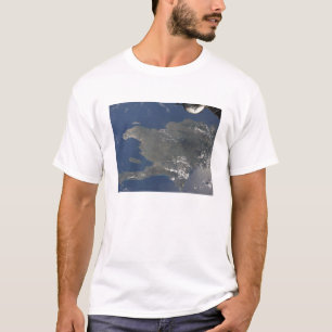 T-shirt Une vue de l'île des Caraïbes de Hispaniola