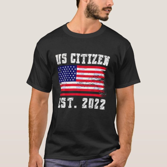 T-shirt US Citoyenneté EST 2022 Fière immigrante Américain (Devant)