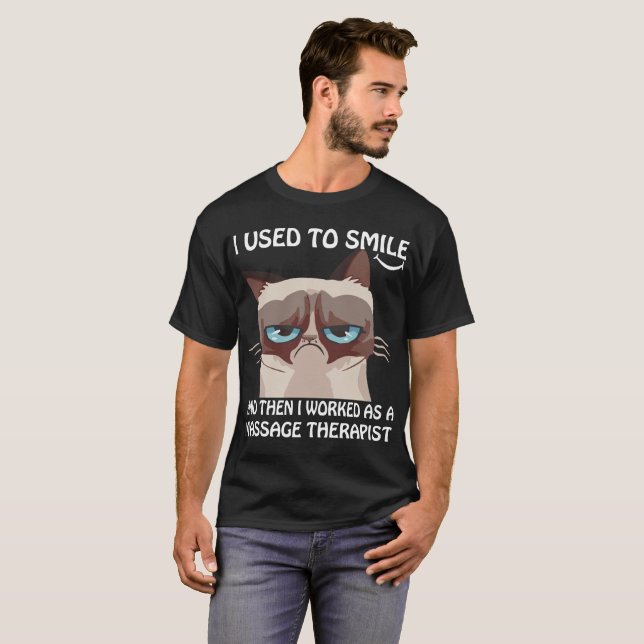 T-shirt Utilisé pour sourire alors j'ai travaillé comme (Devant entier)
