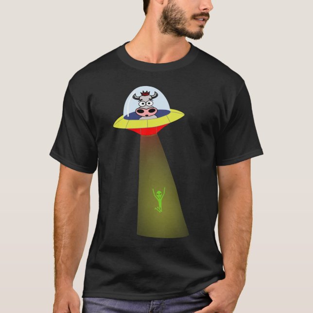 T-shirt Vache à UFO contre la chemise étrangère (Devant)