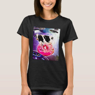 T-shirt Vache montant un beignet dans l'espace avec un ovn