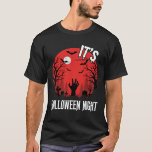 T-shirt Vecteur de cimetière effrayant de nuit d'Halloween