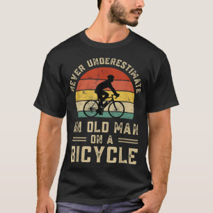 T-shirt Vélo Vintage ne sous-estime jamais un vieil homme