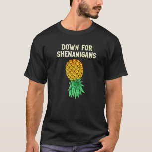 T-shirt Vers Le Bas De L'Ananas Pour Shenanigans Swinge