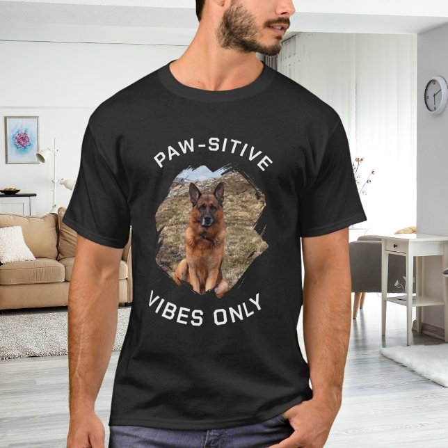 T-shirt Vibes à mâchoires seulement photo de chien noir (Créateur téléchargé)