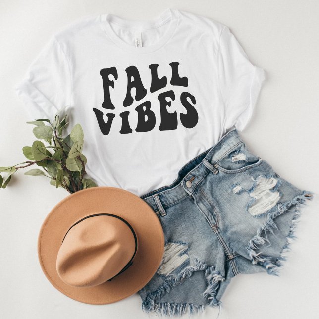 T-shirt Vibes d'automne confortables Graphic Tee (Fall Vibes Shirt)