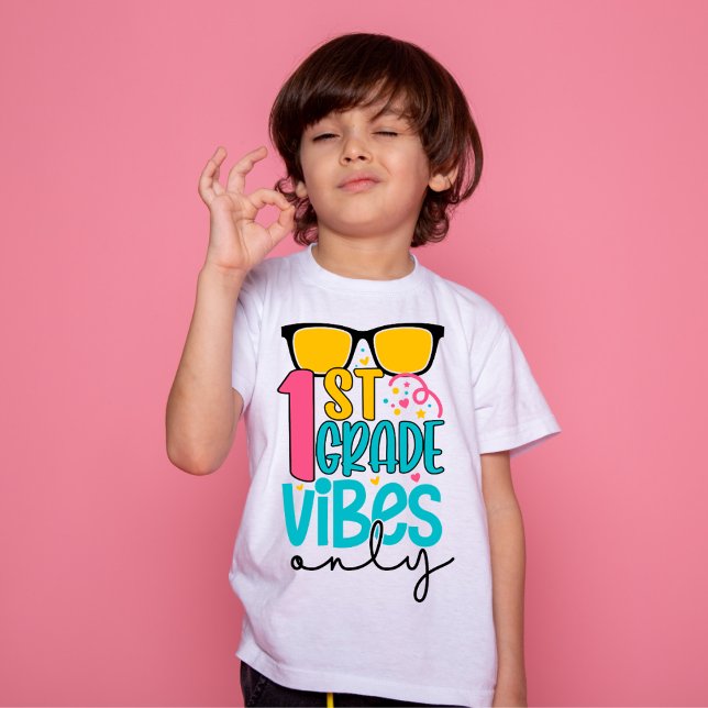 T-shirt Vibes de 1re année seulement Retour à l'école (Créateur téléchargé)